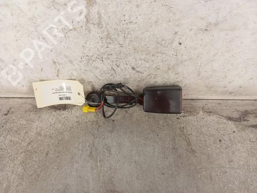 Used Seat buckle RENAULT TWINGO III (BCM_, BCA_) 1.0 SCe 70 (BCMB) (69 hp) 30017112