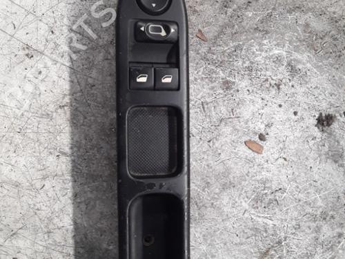 Fensterheberschalter links vorne für PEUGEOT 307 (3A/C) 1.6 HDi (90 hp) 30024087