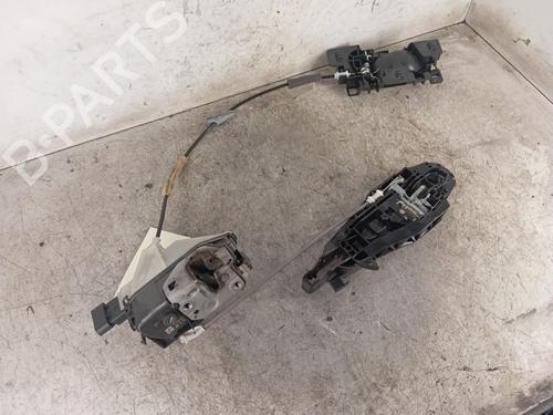 front-right-lock-citroen-c4-cactus-2014-30010162 main image