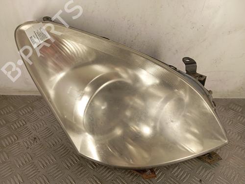 Højre forlygte TOYOTA COROLLA Verso (ZER_, ZZE12_, R1_) 1.6 (ZNR10_, ZNR10R) (110 hp) 31658381