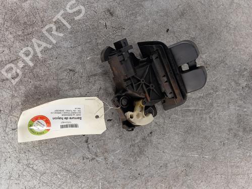 Bakluke lås AUDI A4 B7 Avant (8ED) 2.0 TDI (170 hp) 30020100