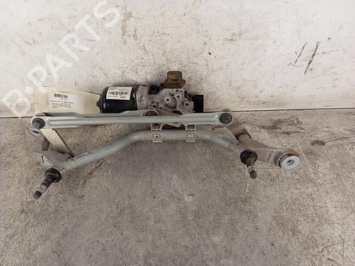 Essuie-glace moteur avant RENAULT CLIO IV (BH_) 0.9 TCe 90 (BHNF, BHMA, BHMH, BHJK, BHJR) | BP30018017M29 