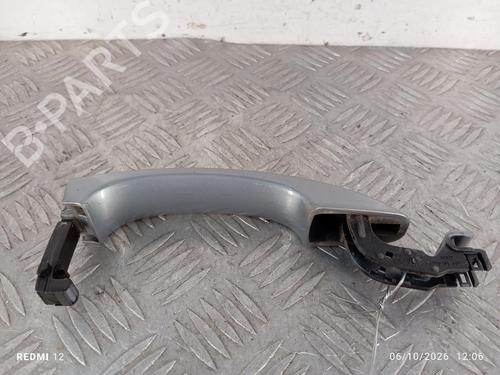 front-right-exterior-door-handle-audi-q5-8rb-2008-2009-2010-2011-2012-2013-2014-2015-2016-2017-2018-2019-39695244 main image