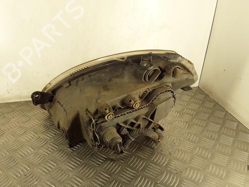 Used Right headlight Right headlight LANCIA MUSA (350_) 1.3 D Multijet (350.AXB11, 350.AXB1A) (70 hp) 30298049 30298049