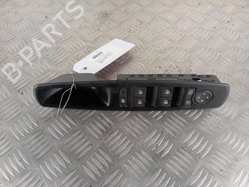 Used Left front window switch RENAULT SCÉNIC III (JZ0/1_) 1.4 16V (JZ0F, JZ1V) (131 hp) 30011844