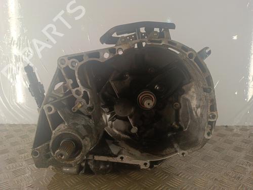 gearbox-renault-clio-ii-hatchback-van-sb012_-1998-32296908 main image
