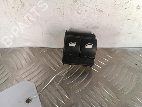 Used Left front window switch Left front window switch CITROËN C3 III (SX) 1.2 PureTech 82 (83 hp) 30011716 30011716