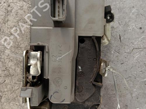 Vergrendeling links voor PEUGEOT 206 Hatchback (2A/C) 1.4 i (75 hp) 30014232