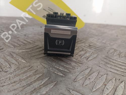 Used Switch Switch PEUGEOT 208 II (UB_, UP_, UW_, UJ_) 1.2 PureTech 100 (101 hp) 34108060 34108060