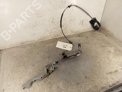 Højre fortil lås PEUGEOT 208 I (CA_, CC_) 1.2 VTI 82 (82 hp) 30014299