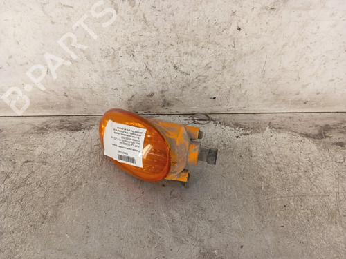 Używane Kierunkowskaz przedni lewy FIAT MULTIPLA (186_) 1.9 JTD 105 (186AXB1A) (105 hp) 30018163