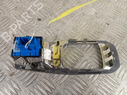 Switch PEUGEOT 3008 II SUV (MC_, MR_, MJ_, M4_) 1.5 BlueHDi 130 | BP31658401I30