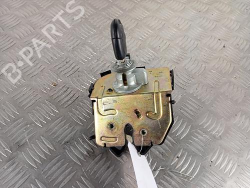 Używane Zamek klapy tylnej / bagażnika FORD FOCUS I (DAW, DBW) 2.0 16V (131 hp) 30007782