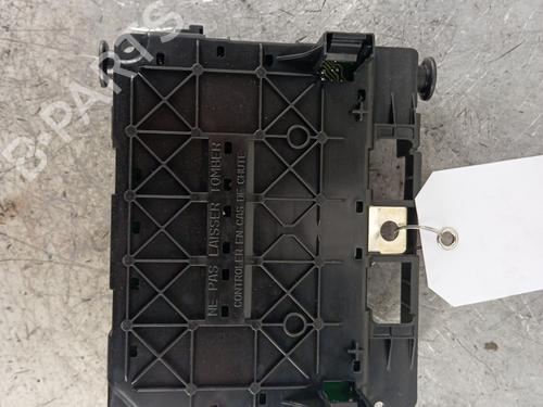 Used Fuse box Fuse box 33691901 33691901