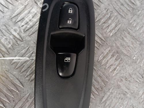 right-front-window-switch-renault-kadjar-ha_-hl_-2015-33996071 main image