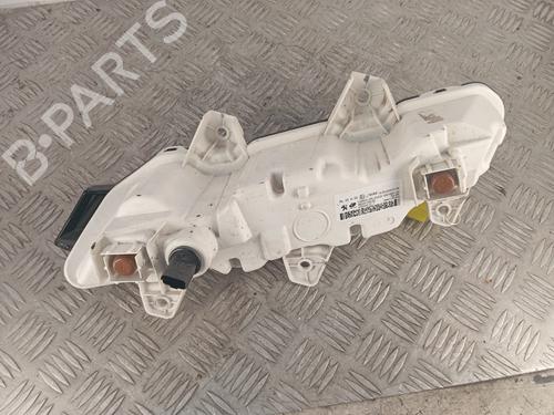 Used Left daytime light Left daytime light PEUGEOT 208 II (UB_, UP_, UW_, UJ_) 1.2 PureTech 100 (101 hp) 34108056 34108056