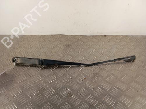 Used Front windshield wiper arm AUDI A1 (8X1, 8XK) 1.6 TDI (105 hp) 30023124