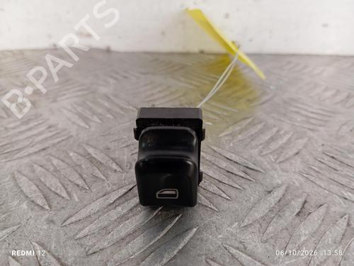 Used Right front window switch Right front window switch AUDI Q5 (8RB) 2.0 TDI quattro (170 hp) 39695249 39695249