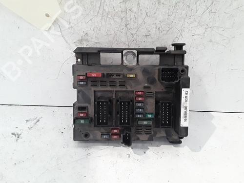 Zekeringkast PEUGEOT 307 (3A/C) 2.0 HDi 110 (107 hp) 30021652