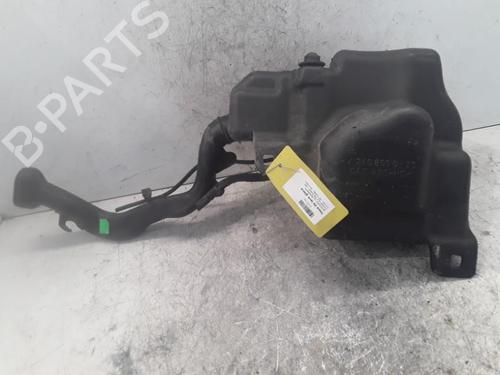 Used Windscreen washer tank MERCEDES-BENZ GLA-CLASS (X156) GLA 200 CDI / d (156.908) (136 hp) 30019308