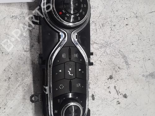 Commande Chauffage RENAULT CAPTUR I (J5_, H5_) 1.5 dCi 90 (J5N4, J5M5, J5MW, J5M6, J5AL, J5AJ) (90 hp) 30020916