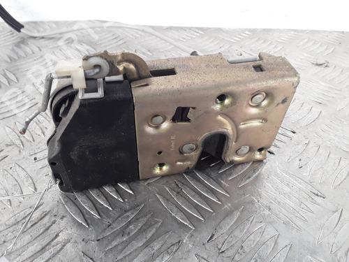 Højre fortil lås PEUGEOT 307 (3A/C) 2.0 HDi 110 (107 hp) 30011607