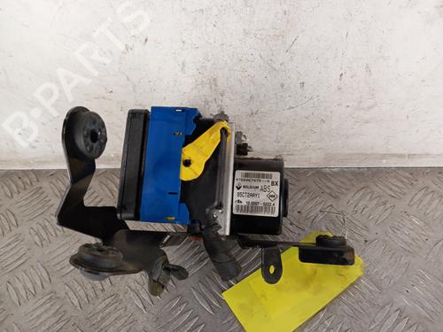 Used ABS pump RENAULT MEGANE III Grandtour (KZ0/1) 1.5 dCi (KZ09, KZ0D, KZ1G, KZ29, KZ14, KZ1W, KZ10, KZ1F,... (110 hp) 31612879