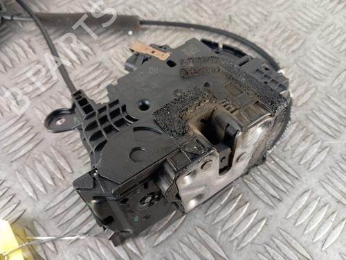 front-right-lock-nissan-nv300-van-x82-2016-32062194 main image