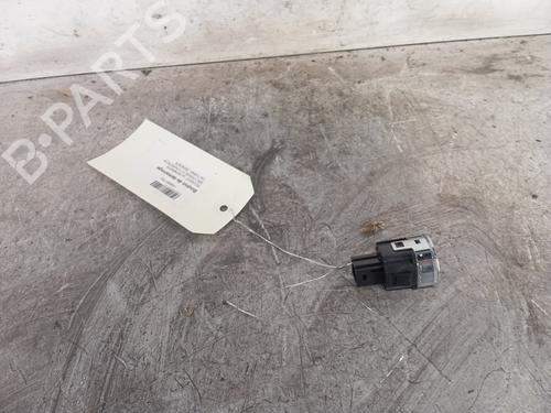 Used Switch PEUGEOT 208 II (UB_, UP_, UW_, UJ_) e-208 (136 hp) 30010225