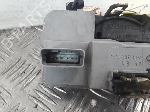 Vergrendeling links voor PEUGEOT 206 Hatchback (2A/C) 1.4 i | BP30026814C98 