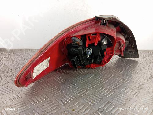 Used Right taillight Right taillight 37992799 37992799