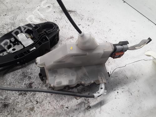 front-right-lock-citroen-c3-iii-sx-2016-30020731 main image