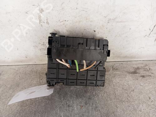 Used Fuse box PEUGEOT 307 Break (3E) 2.0 HDI 110 (107 hp) 30014389