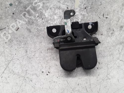 Bakluke lås AUDI A3 (8L1) 1.9 TDI (110 hp) 30019134