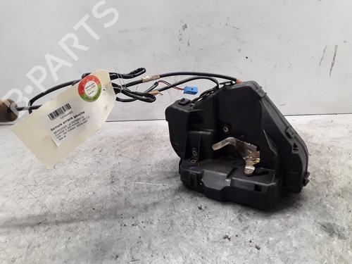 Used Rear left lock MERCEDES-BENZ C-CLASS (W203) C 220 CDI (203.006) (136 hp) 30025745