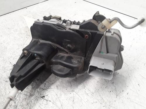 Używane Zamek drzwi przednich prawych PEUGEOT 307 (3A/C) 1.6 HDi 110 (109 hp) 30013722