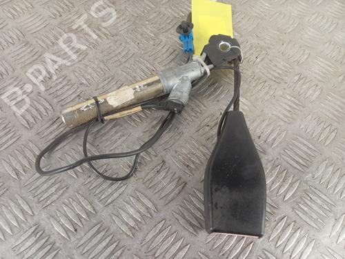 Used Seat buckle Seat buckle RENAULT CLIO II (BB_, CB_) 1.4 (B/CB0C, B/CB0S) (75 hp) 31657220 31657220