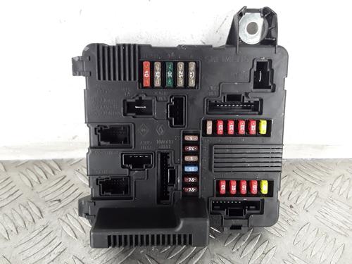 Used Electronic module RENAULT MEGANE II (BM0/1_, CM0/1_) 1.6 16V (BM0C, CM0C) (113 hp) 30964563