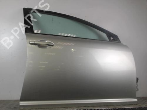 Used Right front door TOYOTA AVENSIS Estate (_T25_) 2.0 D-4D (CDT250_, CDT250R) (116 hp) 30022565