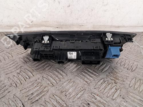 Used Left front window switch Left front window switch PEUGEOT 308 III (FB_, FH_, FP_, F3_, FM_) Hybrid 180 (F3DGXT, F3DGMH) (181 hp) 30850386 30850386
