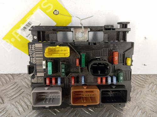 Used Fuse box Fuse box CITROËN C3 I (FC_, FN_) 1.4 HDi (68 hp) 33692751 33692751