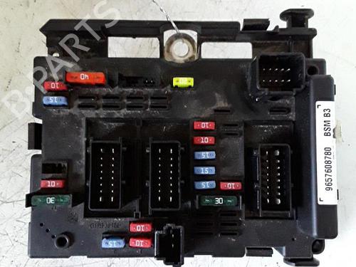 Used Fuse box Fuse box PEUGEOT 206+ (2L_, 2M_) 1.4 HDi eco 70 (68 hp) 30016420 30016420