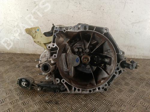 Używane Skrzynia biegów CITROËN C4 CACTUS 1.6 BlueHDi 100 (99 hp) 30702530