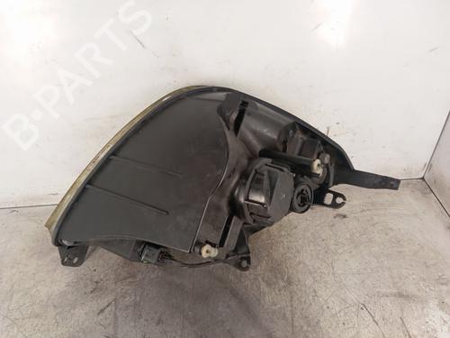 Faro izquierdo FORD FIESTA V (JH_, JD_) 1.3 | BP30014630C28