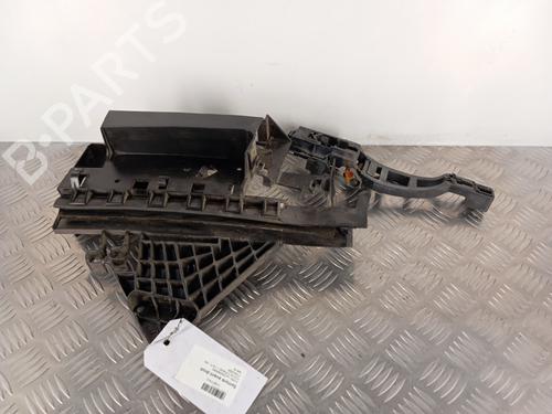 Serrure avant droite FORD FOCUS II (DA_, HCP, DP) 1.6 Ti (115 hp) 30008003