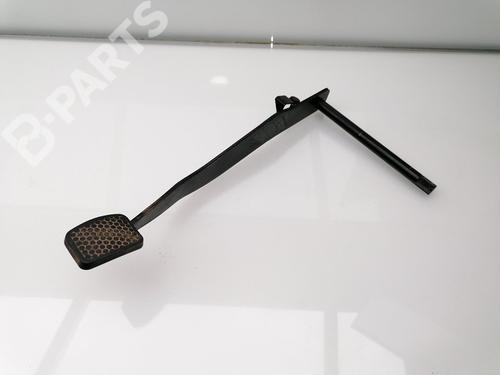 Used Clutch pedal Clutch pedal SUZUKI GRAND VITARA I (FT, HT) 2.0 HDI 110 16V 4x4 (SQ420D, TD83V) (109 hp) 10267573 10267573