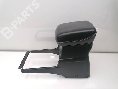 Used Armrest / Center console Armrest / Center console SUZUKI GRAND VITARA II (JT, TE, TD) 1.9 DDiS All-wheel Drive (JT419, TD44, JB419WD, JB419XD,... (129 hp) 9175576 9175576