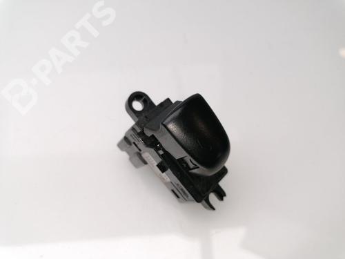Used Right rear window switch Right rear window switch NISSAN JUKE (F15) 1.6 (117 hp) 10719823 10719823
