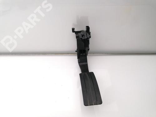 Used Pedal Pedal RENAULT CAPTUR I (J5_, H5_) 0.9 TCe 90 (90 hp) 10184703 10184703