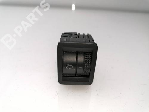 Used Switch Switch VW POLO VI (AW1, BZ1, AE1) 1.0 TSI (95 hp) 11054261 11054261